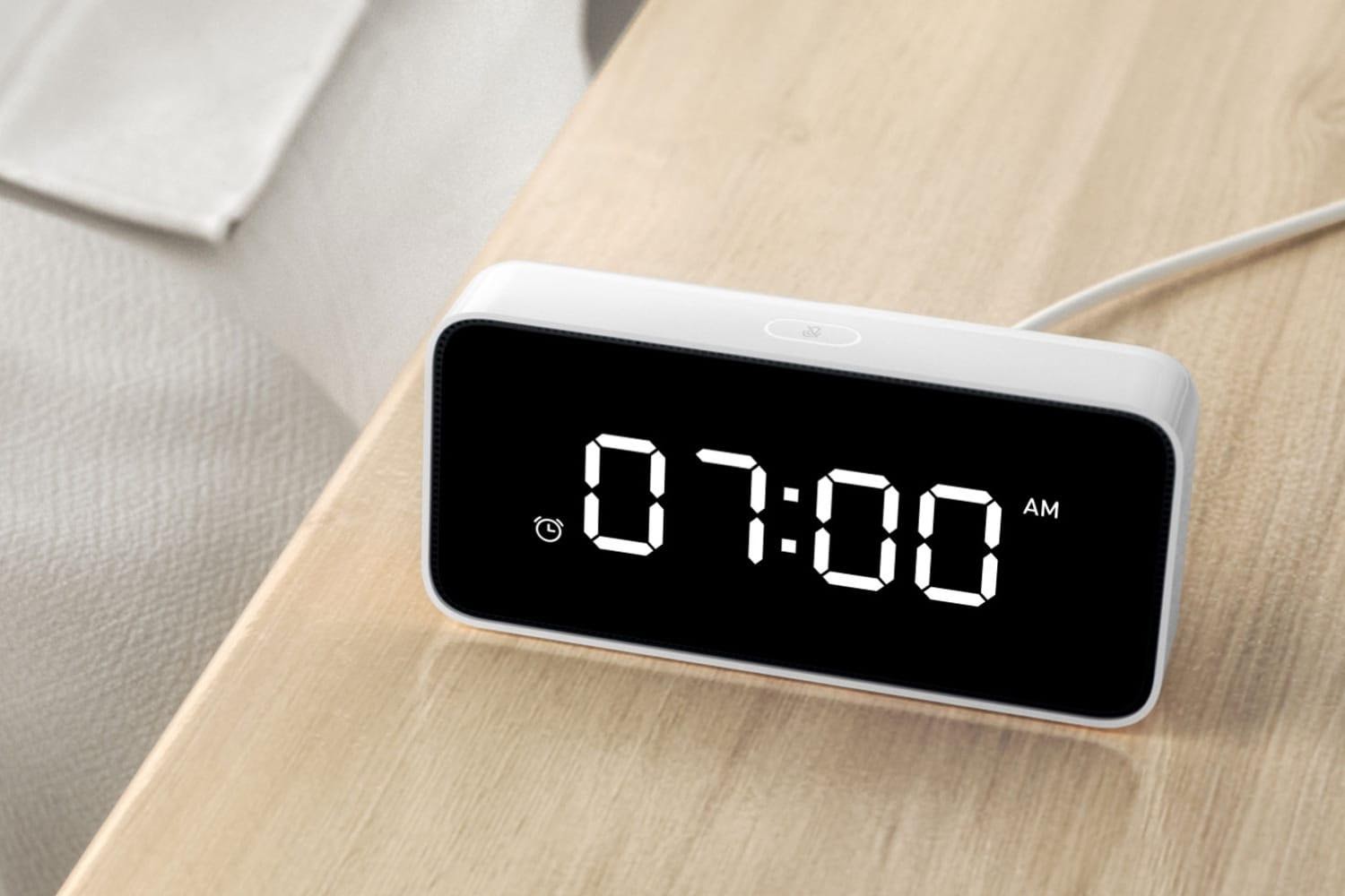 Будильник Xiaomi Xiao AI Smart Alarm Clock - Всю лицевую поверхность занима...