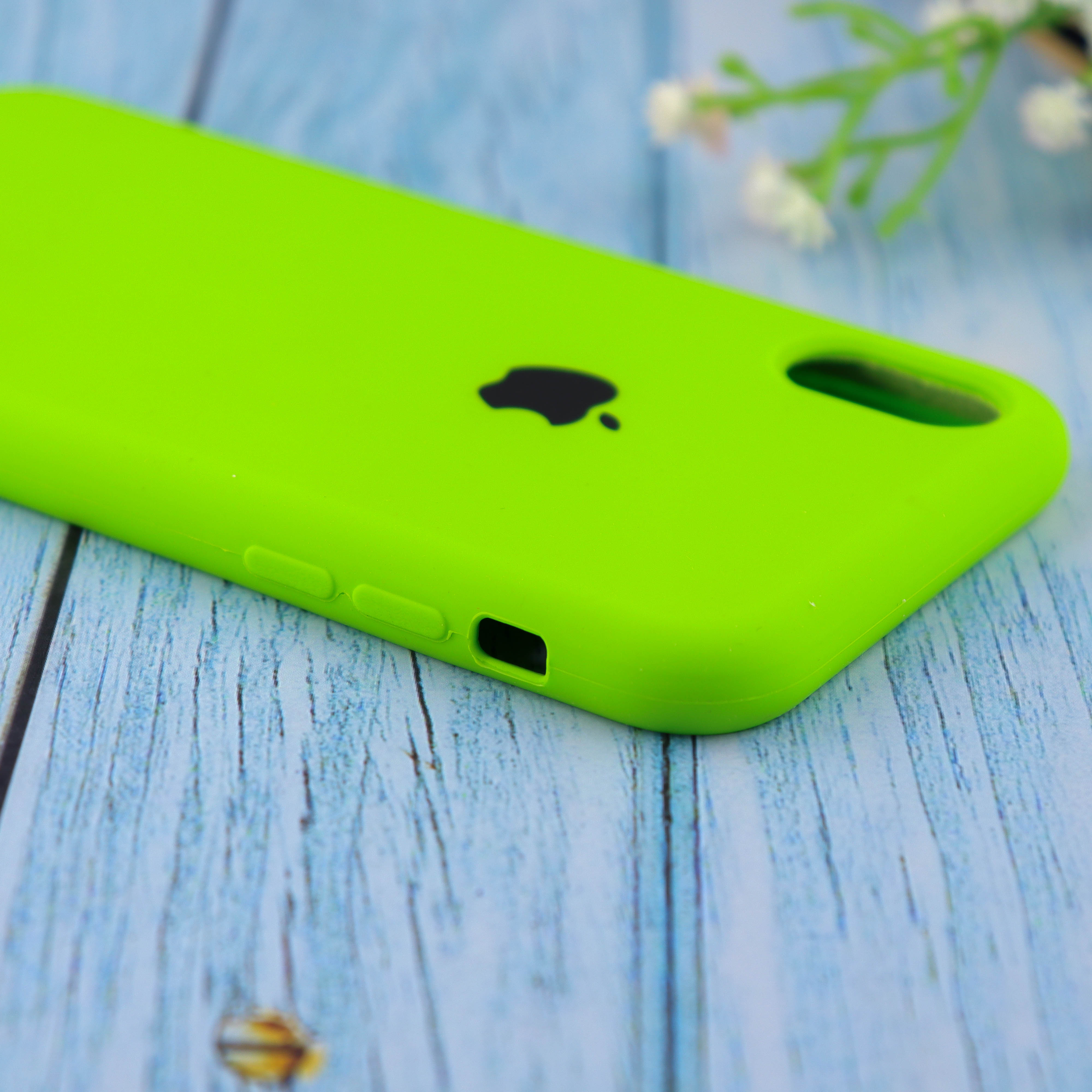 Купить Чехол Silicone Case для iPhone XR (Яркий зелёный) (31) в Крыму,  цены, отзывы, характеристики | Микролайн