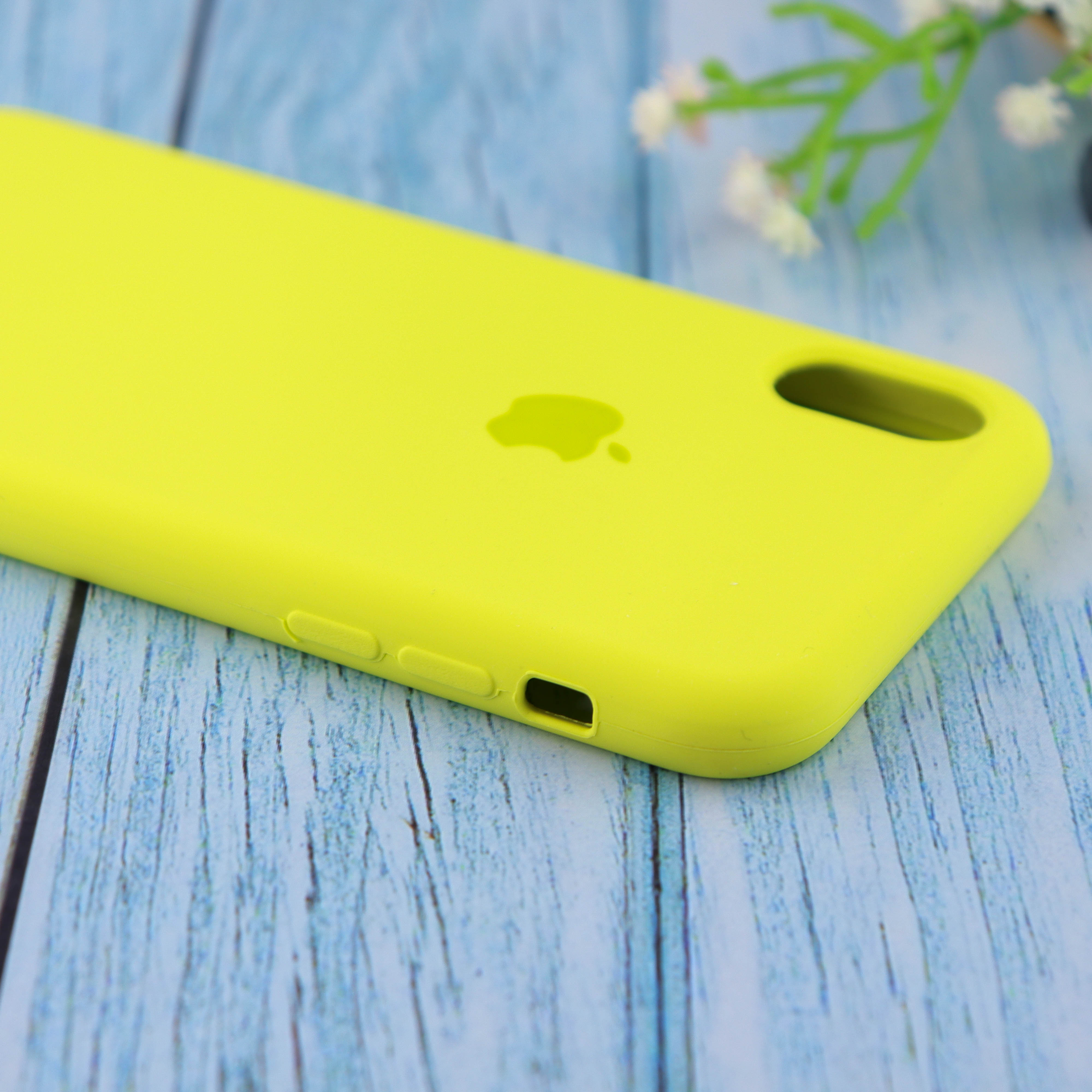 Купить Чехол Silicone Case для iPhone XR (Яркий жёлтый) (32) в Крыму, цены,  отзывы, характеристики | Микролайн