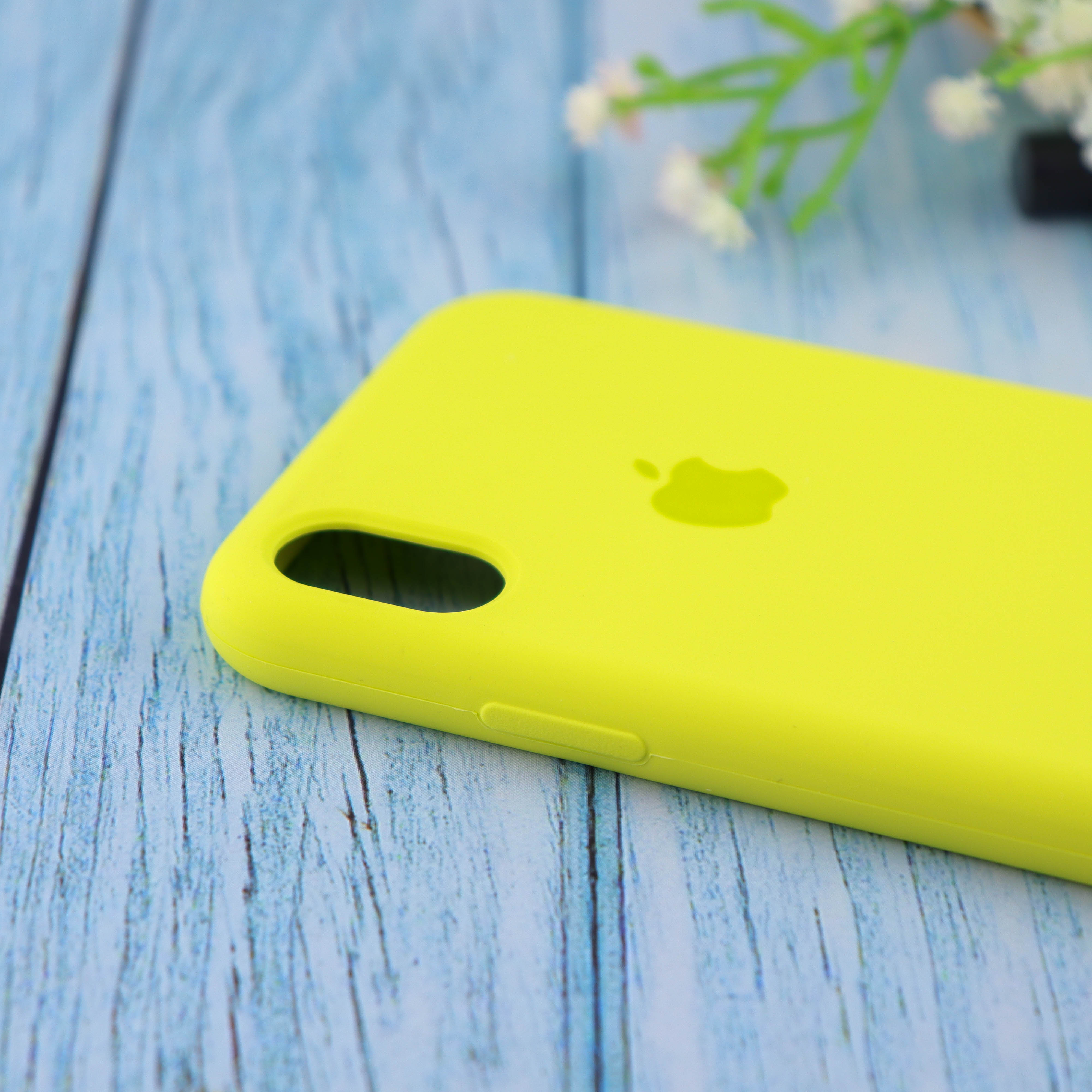 Купить Чехол Silicone Case для iPhone XR (Яркий жёлтый) (32) в Крыму, цены,  отзывы, характеристики | Микролайн