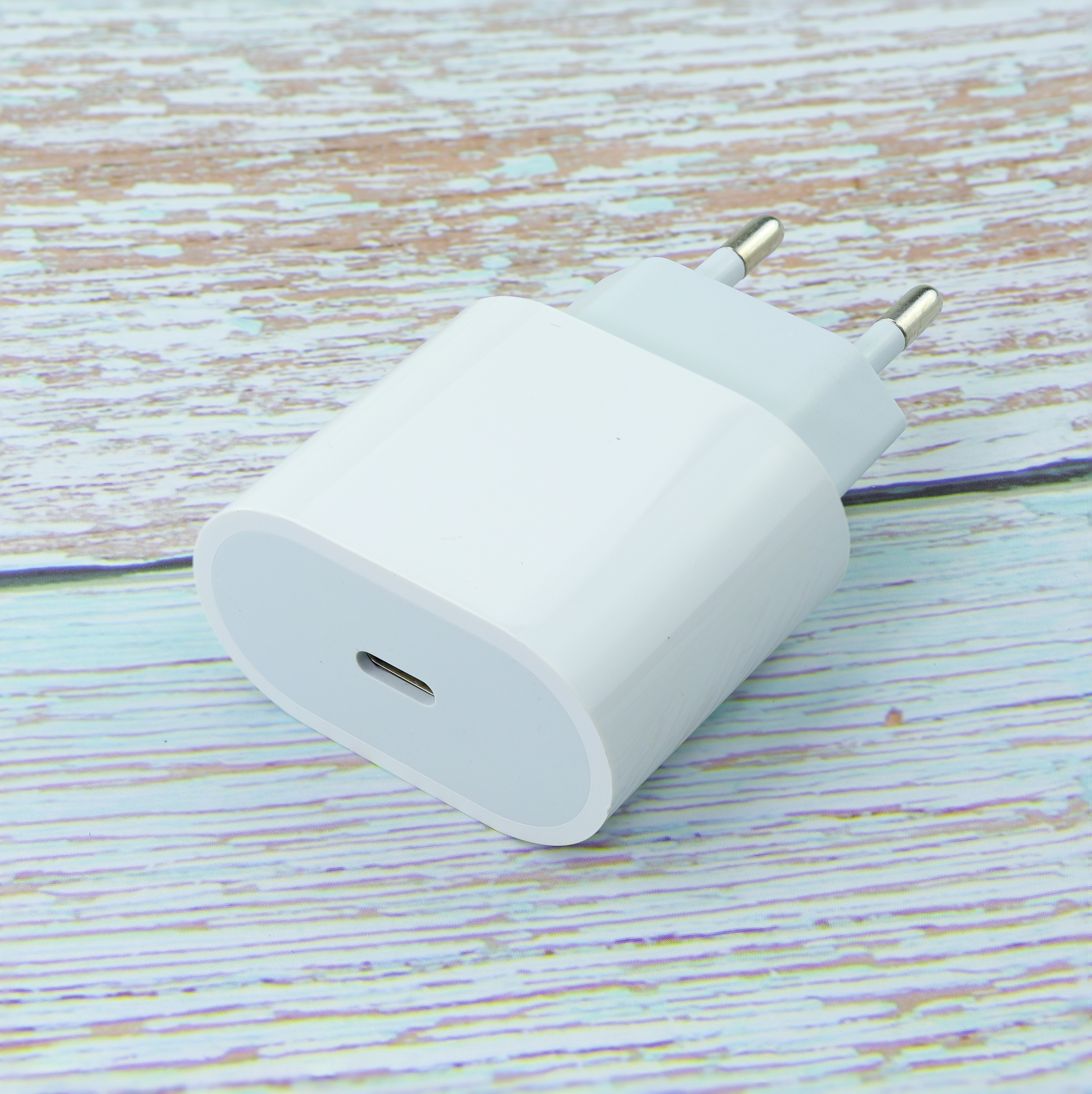 Сетевое зарядное устройство usb c. СЗУ Lightning 20w USB-C. УЦ СЗУ копия 1:1 20w USB-C Lightning to USB Cable (плохая упаковка). СЗУ Lightning 20w USB-C лого. СЗУ Lightning в упаковке AA.