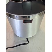  УЦ Блендер Bosch MMBV625M серебристый/черный (плохая упаковка, сколы пластика возле отверстия) 