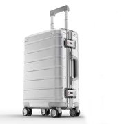  Чемодан Xiaomi Metal Carry-on Luggage (XMJDX01RM), 20", 31 л, 2 кодовых замка, серебристый (9109748) 