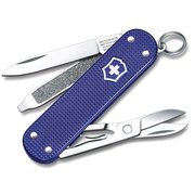  Нож перочинный Victorinox Classic Night Dive (0.6221.222G) 58мм 7функц. карт.коробка 