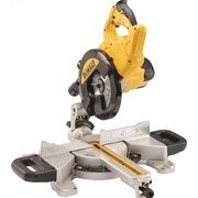  Торцовочная пила DeWalt DWS773-QS 