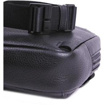  Сумка Piquadro Than CA6615S135/N кожа, черный 