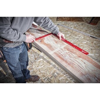  Угольник строительный Milwaukee 4932472126 