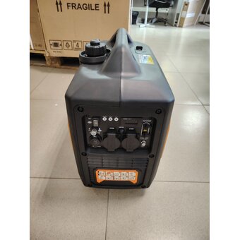  УЦ Генератор Carver PPG-2100IS (01.020.00032) 2кВт (плохая упаковка, б/у, нет гар.талона, восстановление эл. контакта) 