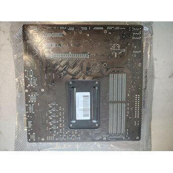  УЦ MB sAM4 Gigabyte B550M DS3H 4xDDR4-3200, DVI-D+HDMI, 2xPCI-Ex16, 1xPCI-Ex1, 4xSATA3(RAID 0/1/10), 2xM.2 (плохая упаковка, перепрошивка BIOS) 