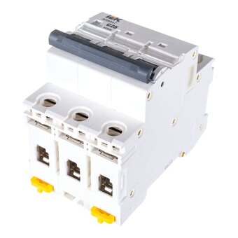  Автоматический выключатель IEK Armat M06N (AR-M06N-3-C025) 