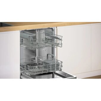  Встраиваемая посудомоечная машина BOSCH SMV26DX00T 