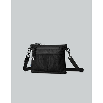  Сумка Gaston Luga LWCBBK Lightweight Crossbody Black 