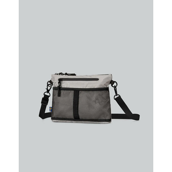  Сумка Gaston Luga LWCBTP Lightweight Crossbody Taupe 