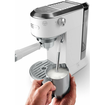  Кофеварка DeLonghi EC 890 WI 