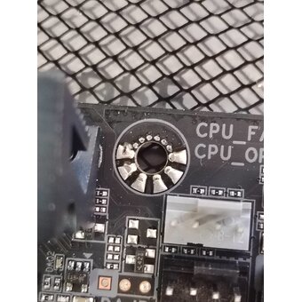  УЦ Материнская плата GIGABYTE B550 AORUS Elite V2 (плохая упаковка, следы установки, замена SMD микросхемы) 
