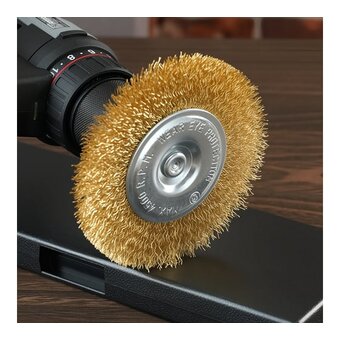  Щетка дисковая прямая для дрели Deli DH-GSS100-E4 100мм, латунированная, толщина проволоки 0,3мм, хвостовик 6мм, макс 4500об/мин 