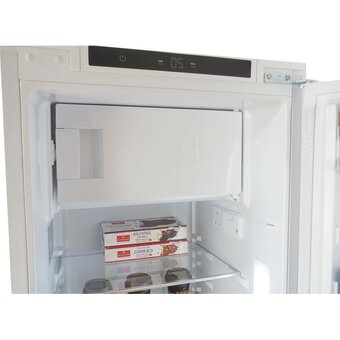  Встраиваемый холодильник SCANDILUX RBI188 
