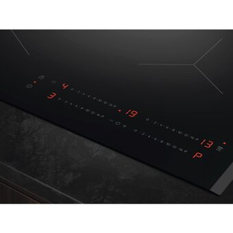  Варочная поверхность индукционная AEG TO64IC00FB 
