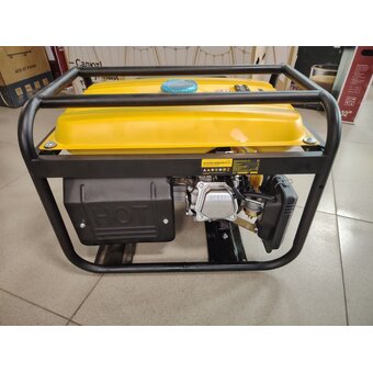  УЦ Генератор бензиновый DENZEL PS 33 (946834) (плохая упаковка, малые потертости на корпусе, замена прокладок) 