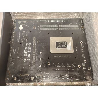  УЦ MB s1700 MSI PRO H610M-E DDR4, Socket1700, Intel H610, 2xDDR4 (плохая упаковка, б/у, только мат. плата, восстановление контактов звуковой платы) 
