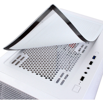  Корпус Ginzzu GL 390 боковая дверца закаленное стекло на петлях на магнитах, controller CRC10, 4* 12R6W Fan 12см RGB белый 