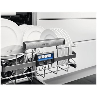  Встраиваемая посудомоечная машина Electrolux EEC87600W 