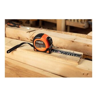  Рулетка NEO TOOLS 67-244 7,5 мх25 мм 