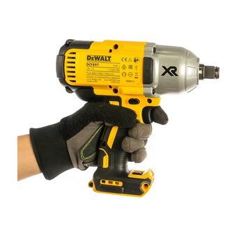  Гайковерт DeWalt DCF897N 