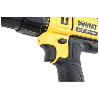  Дрель-шуруповерт DeWALT DCD776S2 с АКБ и ЗУ 