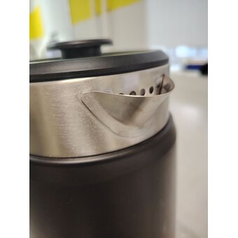  УЦ Электрочайник Hyundai HYK-S3505 черный (плохая упаковка, малые вмятины на корпусе) 