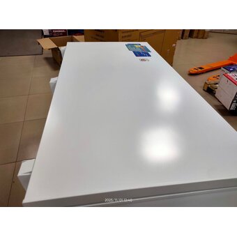  УЦ Морозильный ларь Kraft BD(W)-520QX (плохая упаковка, замятие возле панели управления. незначительные потертости) 