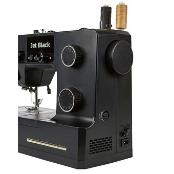  Швейная машина Jaguar Jet Black 