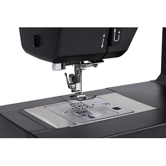  Швейная машина Jaguar Jet Black 