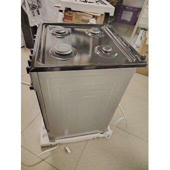  УЦ Кухонная плита MAUNFELD MGC60ECGR05 (плохая упаковка, б/у, нет документации, замена тэна и рассекателей) 