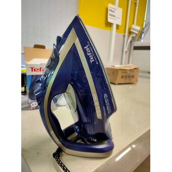  УЦ Утюг TEFAL FV6872E0 (плохая упаковка, люфт у подошвы) 