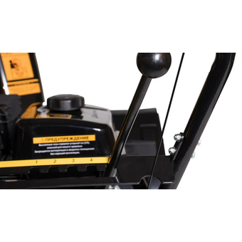  Снегоуборщик бензиновый Champion SnowLine PNST656 6.5лс 