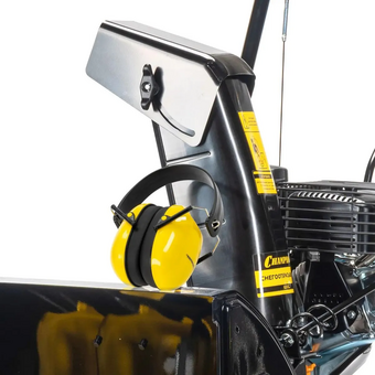  Снегоуборщик бензиновый Champion SnowLine PNST656 6.5лс 