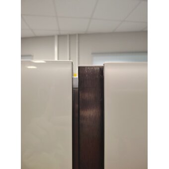  УЦ Холодильник MAUNFELD MFF191NFPW (плохая упаковка, смещение дверей, мал. царапина сбоку, замятие сзади внизу) 