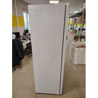  УЦ Холодильник MAUNFELD MFF191NFPW (плохая упаковка, смещение дверей, мал. царапина сбоку, замятие сзади внизу) 