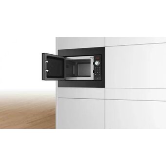  Встраиваемая микроволновая печь Bosch BFL523MB3 