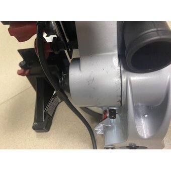  УЦ Торцовочная пила Зубр ЗПТК-255-1800 (плохая упаковка, переустановка рычага переключения режимов) 