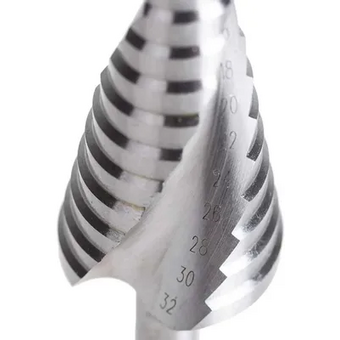  Сверло REXANT 12-6613 универсальное, 32мм, круглый 