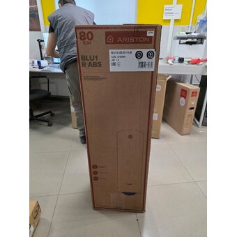  УЦ Водонагреватель Ariston BLU1 R ABS 80 V Slim (плохая упаковка, малая вмятина на корпусе) 