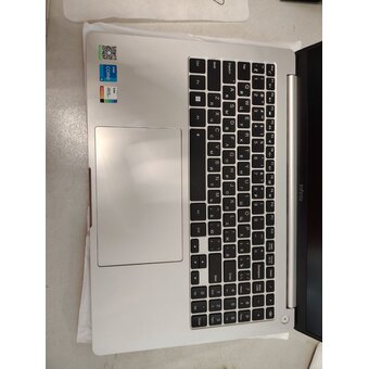  УЦ Ноутбук Infinix Inbook Y3 Max YL613 16 (71008301569) Core i5 1235U 8G 512G Silver F5 16 (плохая упаковка, б/у, нет гар.талона, замена осн. платы) 