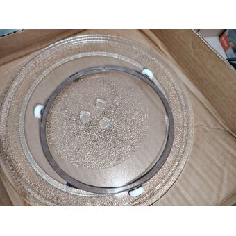  УЦ Микроволновая печь BBK 17MWS-794M/B-M черный (плохая упаковка, вмятина на корпусе, вмятины внутри, лопнуто кольцо) 