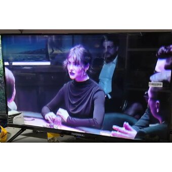  УЦ Телевизор TOPOMAX TM32HDSBK черный (плохая упаковка, переодически меняется цветокоррекция) 