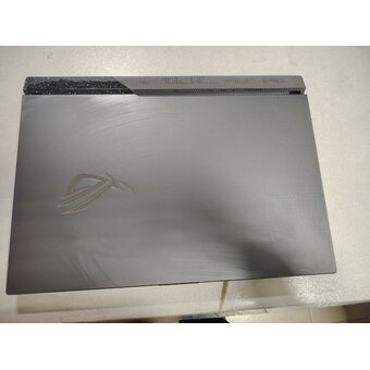  УЦ Ноутбук ASUS ROG Strix SCAR 17 G713RS-KH021 (90NR0BA4-M00440) (плохая упаковка,замена матрицы,зазор на корпусе,частичная работа подсветки корпуса) 