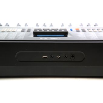  Синтезатор Jonson&Co JC-821 