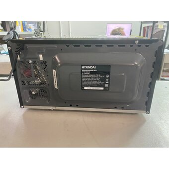  УЦ Микроволновая печь Hyundai HYM-M2045 черный (плохая упаковка, ремонт контактной группы) 
