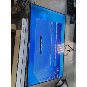  УЦ Телевизор TOPOMAX TM43FHSBK черный (плохая упаковка, белый круг на экране) 